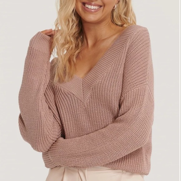 NA-KD V-Neck Ribbed Knit Sweater - Picture 1 of 4